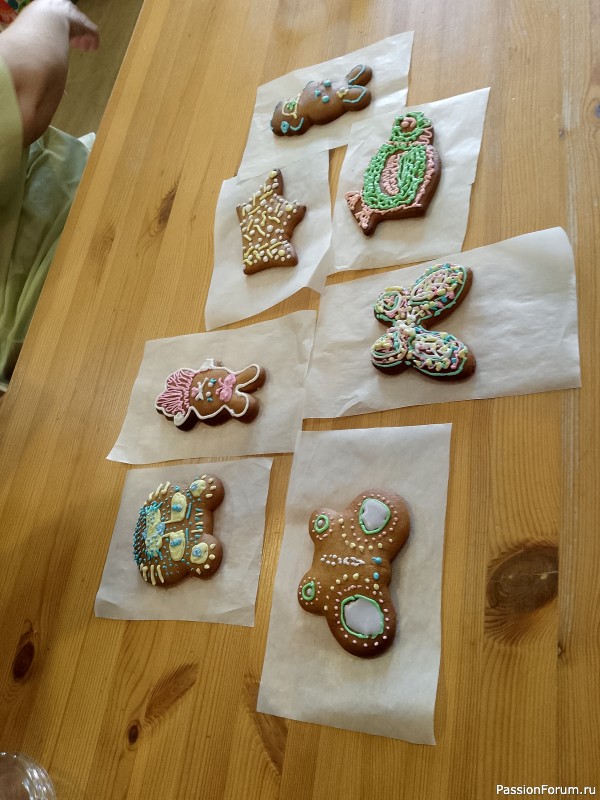 Как хомяки ходили за грибами, которые с глазами