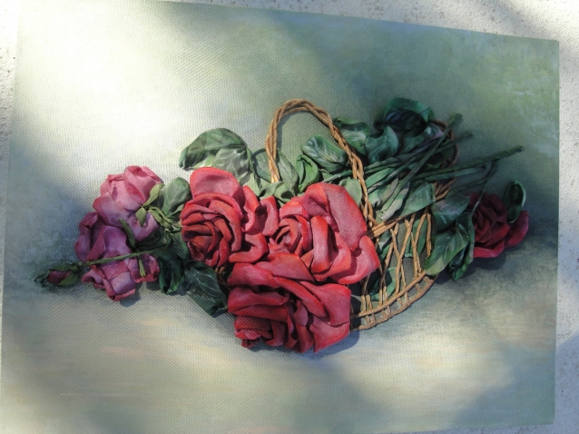 Розы в корзинке