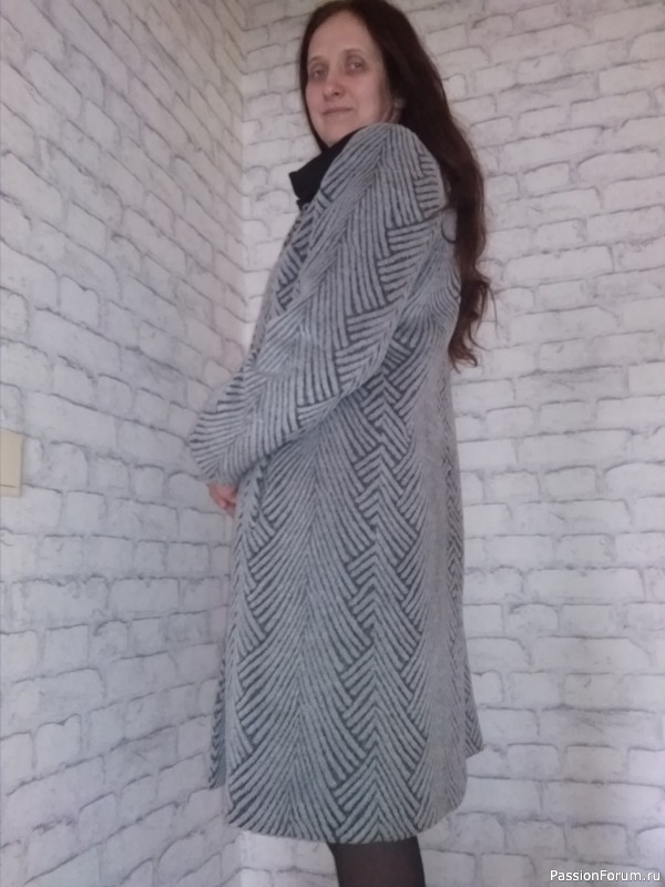 Пальто осеннее