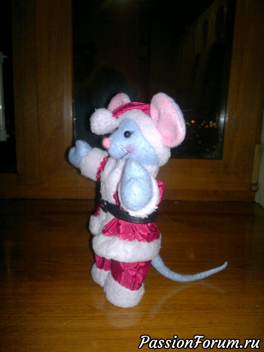 Мышь Мороз-розовый нос