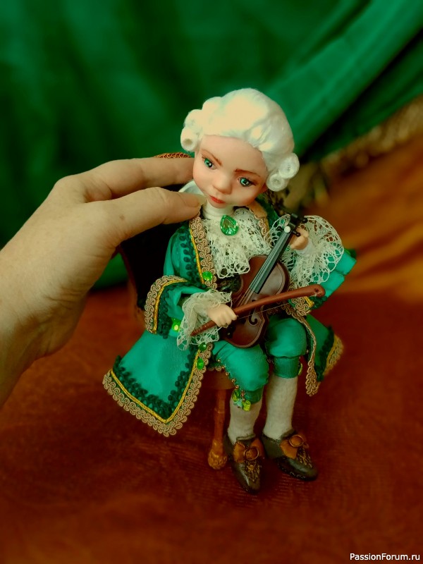 Кукла. Скрипач Антонио В. Уроки музыки