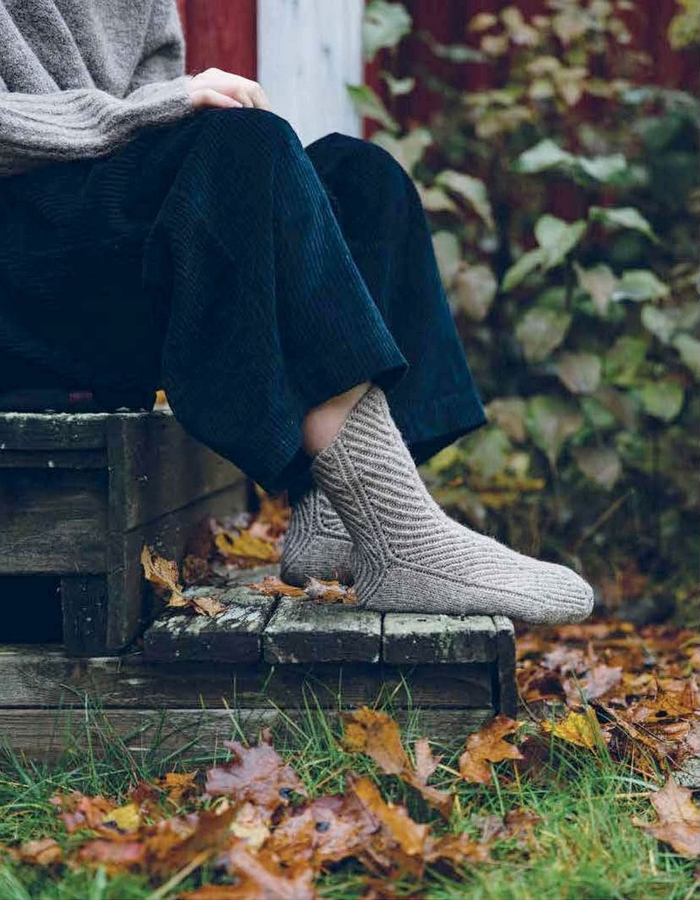 Коллекция моделей носков в книге &laquo;52 Weeks of Socks&raquo;