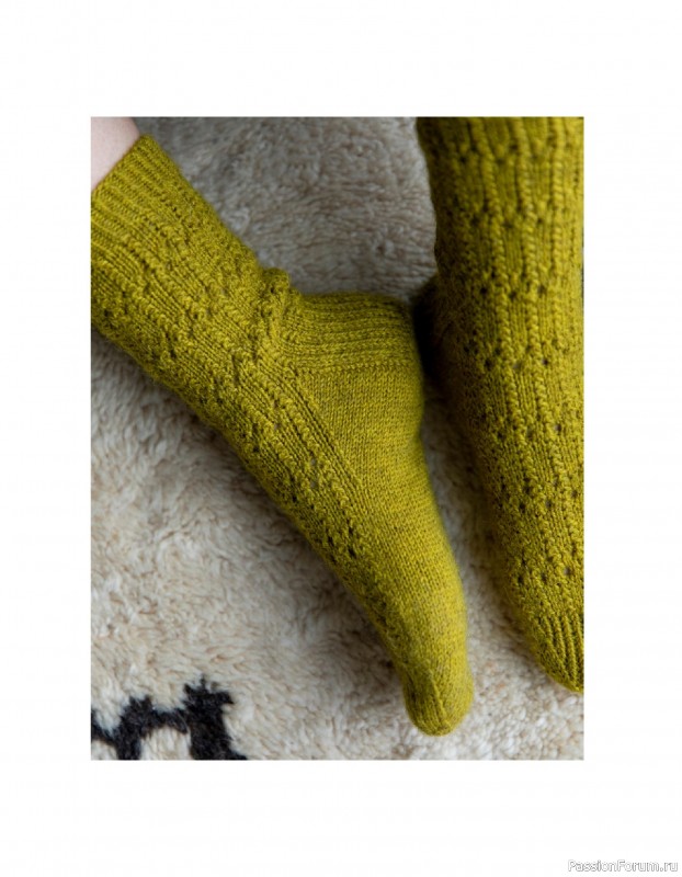 Вязаные проекты в книге «52 Weeks of Socks Vol. II». Продолжение