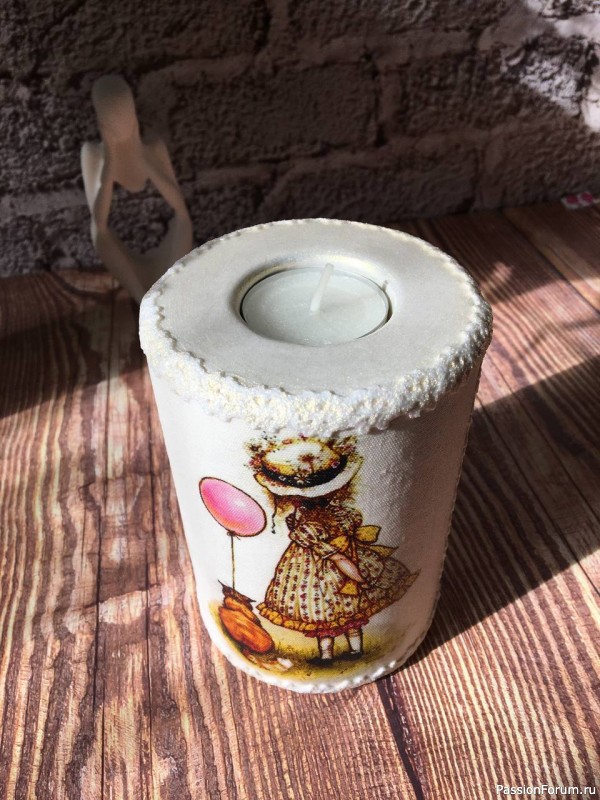 Подсвечник для чайной свечи Девочка и кот