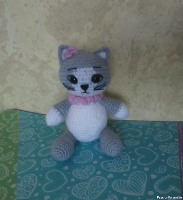 Котята крюком. Мои работы