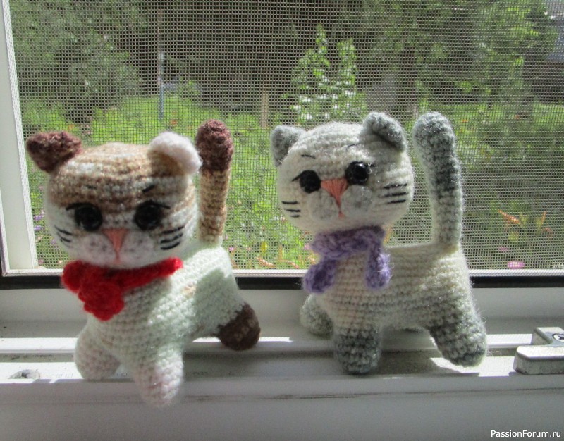 Котята крюком. Мои работы