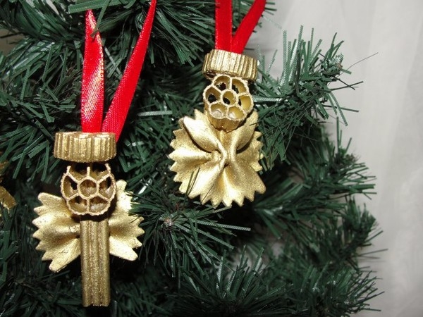 christmas tree crafts gold ornaments pasta angels