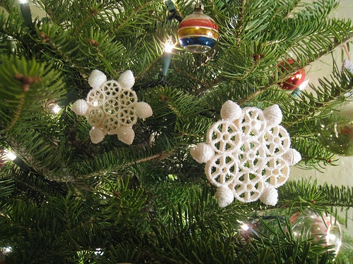 christmas crafts for kids ornaments white pasta snowflakes