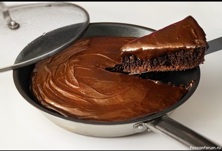 Шоколадный торт за 10 минут на сковороде.