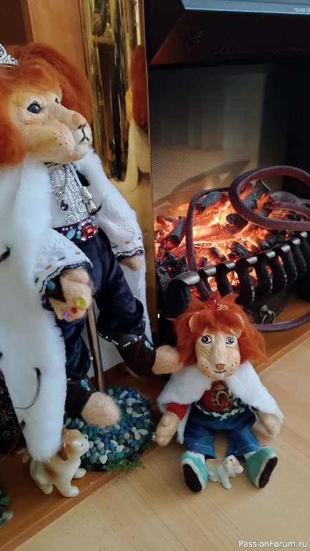 Нас уже двое.