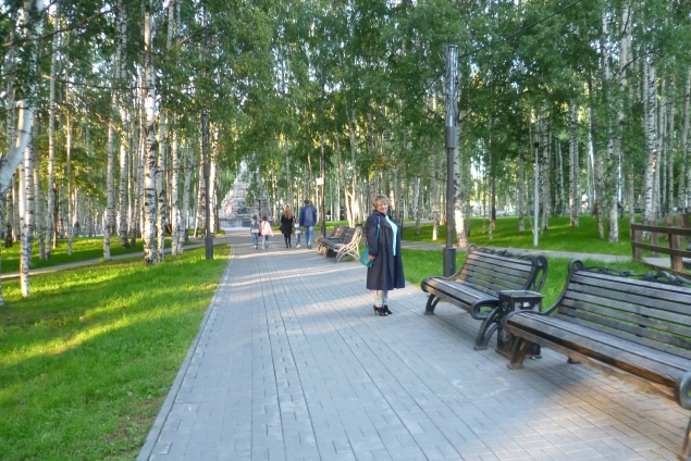 Прогулка по красивому городу Ханты-Мансийску с подругой. часть 2