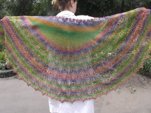 Poppy Shawl -парад накидок.