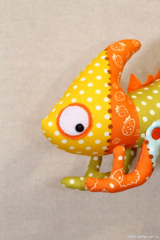 Текстильные Хамелеончики (плюс выкройка)