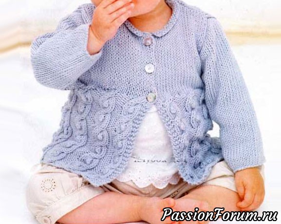 Кофточка с узором из кос и "шишичек"