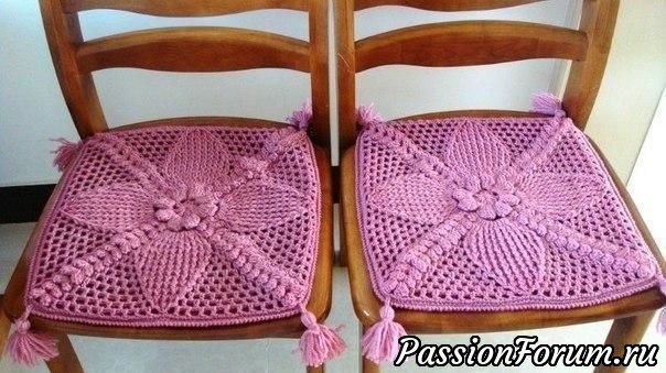 Плетеные сидушки на стулья