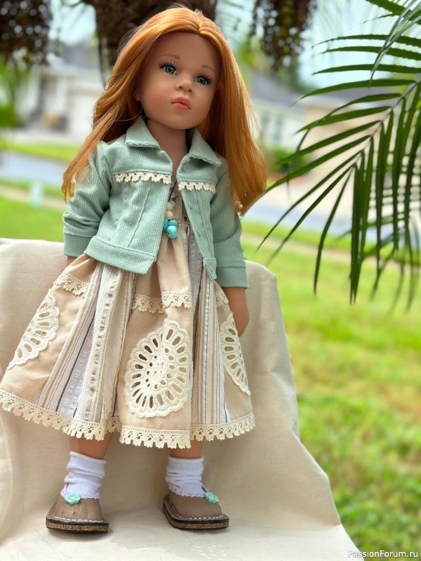 Одежда для кукол с вышивкой