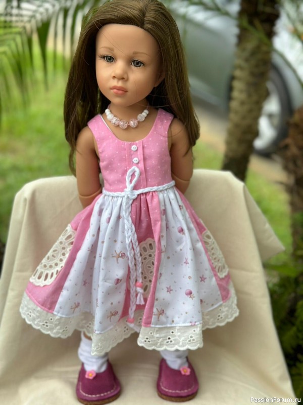 Одежда для кукол с вышивкой