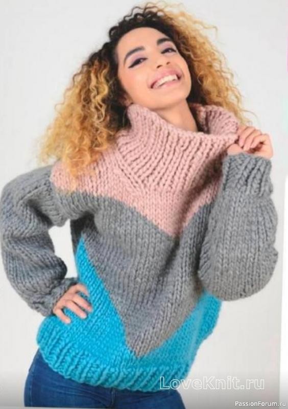 Розовый вязаный свитер крупной вязки с заниженными плечами и перфорацией