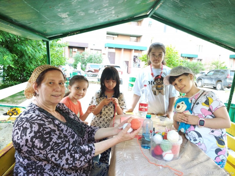 Продолжаем рукодельничать.