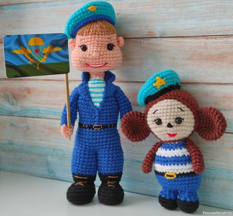 Сувениры для танкиста, десантника, пограничника