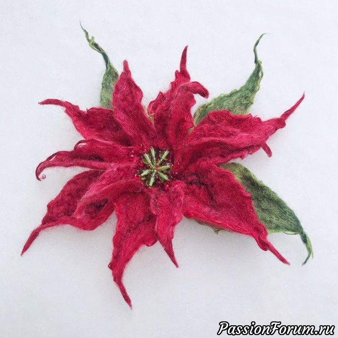 Новогодние валяшки. Poinsettia. Брошь.