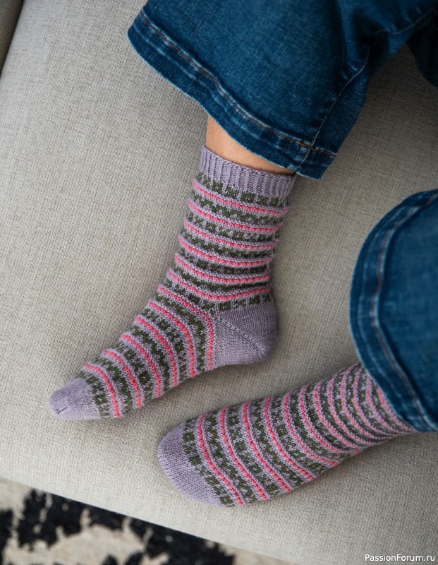 Вязаные проекты в книге «52 Weeks of Scrap Yarn». Продолжение