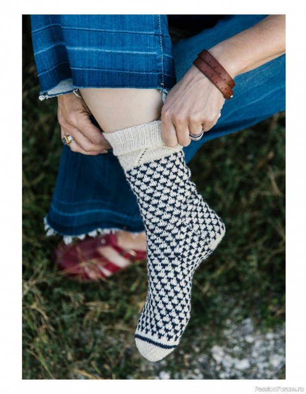 Вязаные проекты в книге «52 Weeks of Socks Vol. II»