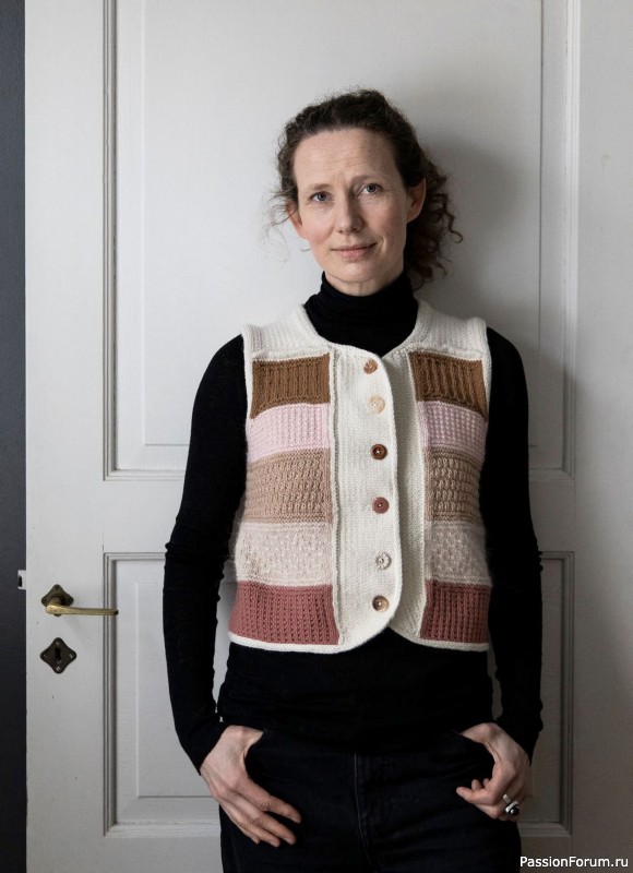 Вязаные проекты в книге «52 Weeks of Scrap Yarn»