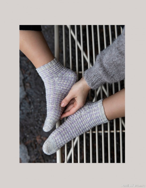 Вязаные проекты в книге «52 Weeks of Socks Vol. II»