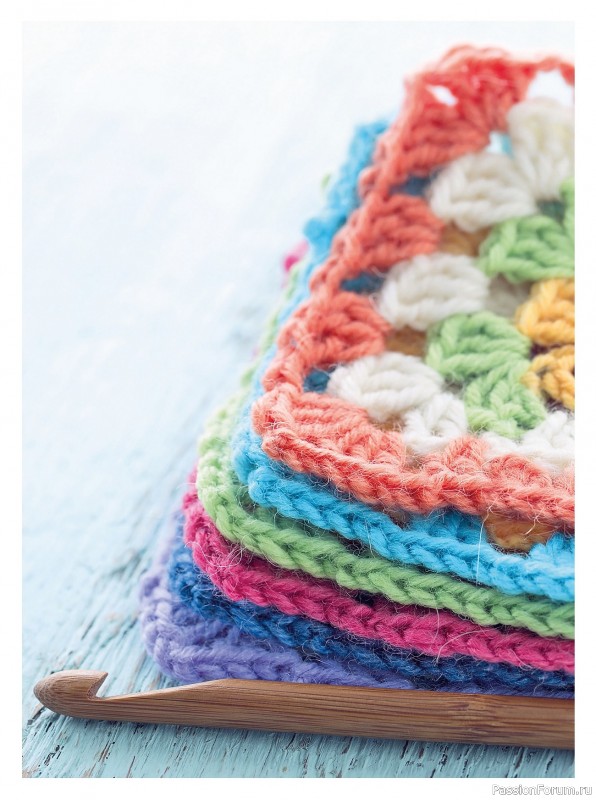 Вязаные проекты в книге «Not Your Granny's Granny Squares»