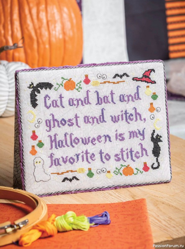 Коллекция вышивки в журнале «Just CrossStitch - Halloween 2025»