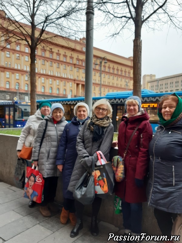 ВСТРЕЧА В МОСКВЕ - ПЕРВАЯ ЛАСТОЧКА, ВЕРНЕЕ СНЕГИРЬ!!!!!