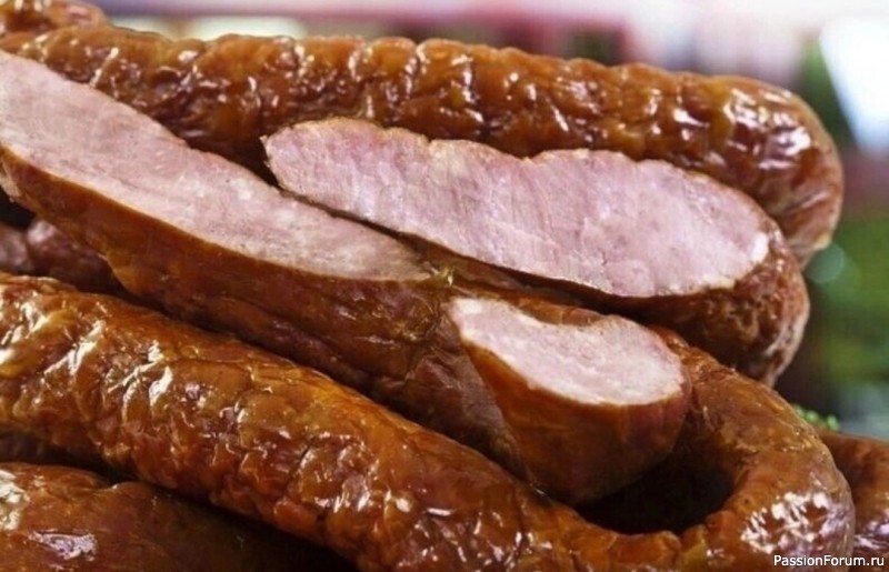 Домашняя копченaя ĸолбaсa с чесноĸом