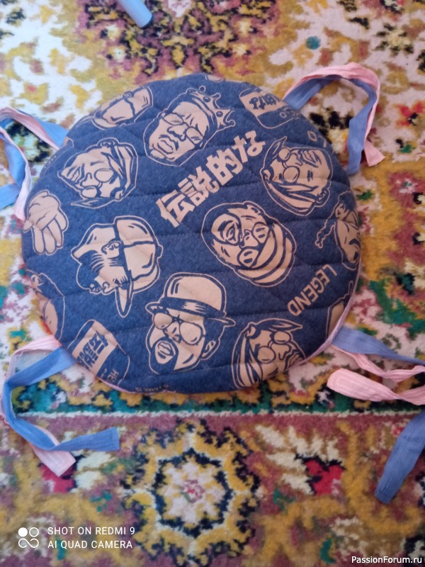 Сидушки на барные табуретки