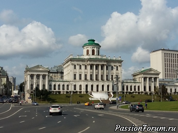 Дом пашкова в москве архитектор в и баженов фото