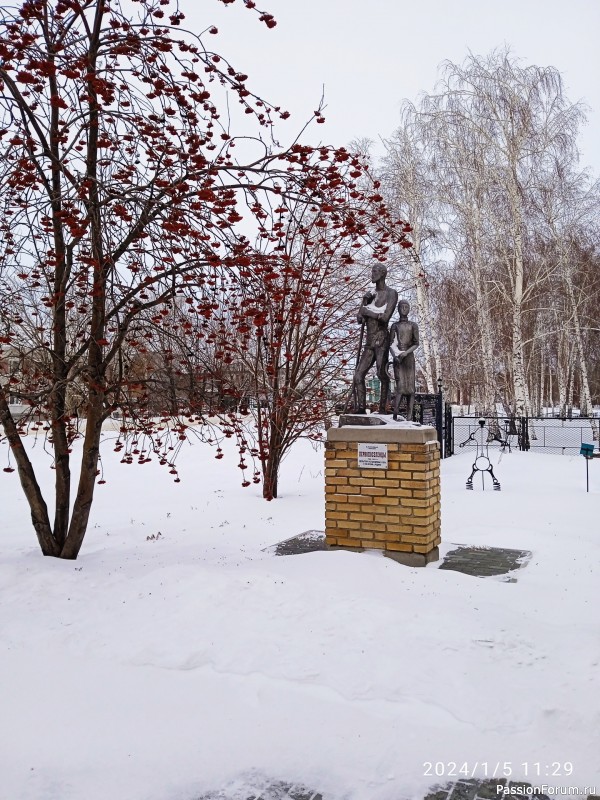 Закрылась выставка сегодня. (Фоторепортаж с выставки в сельской галерее)