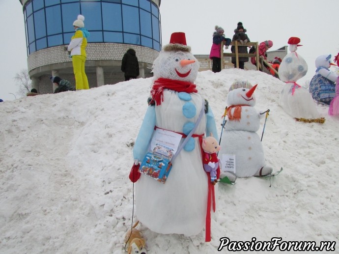 У всех Дед мороз, а у нас снеговики.