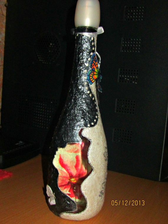 И снова бутылка вина...